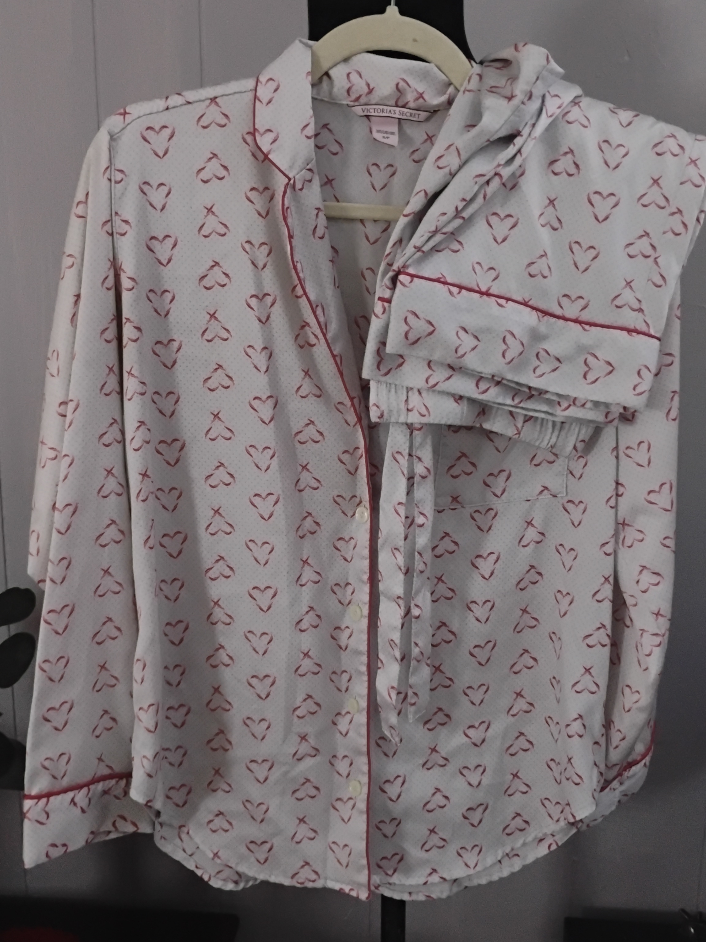 Victoria's Secret White & Red Heart Print Women Pj's Set